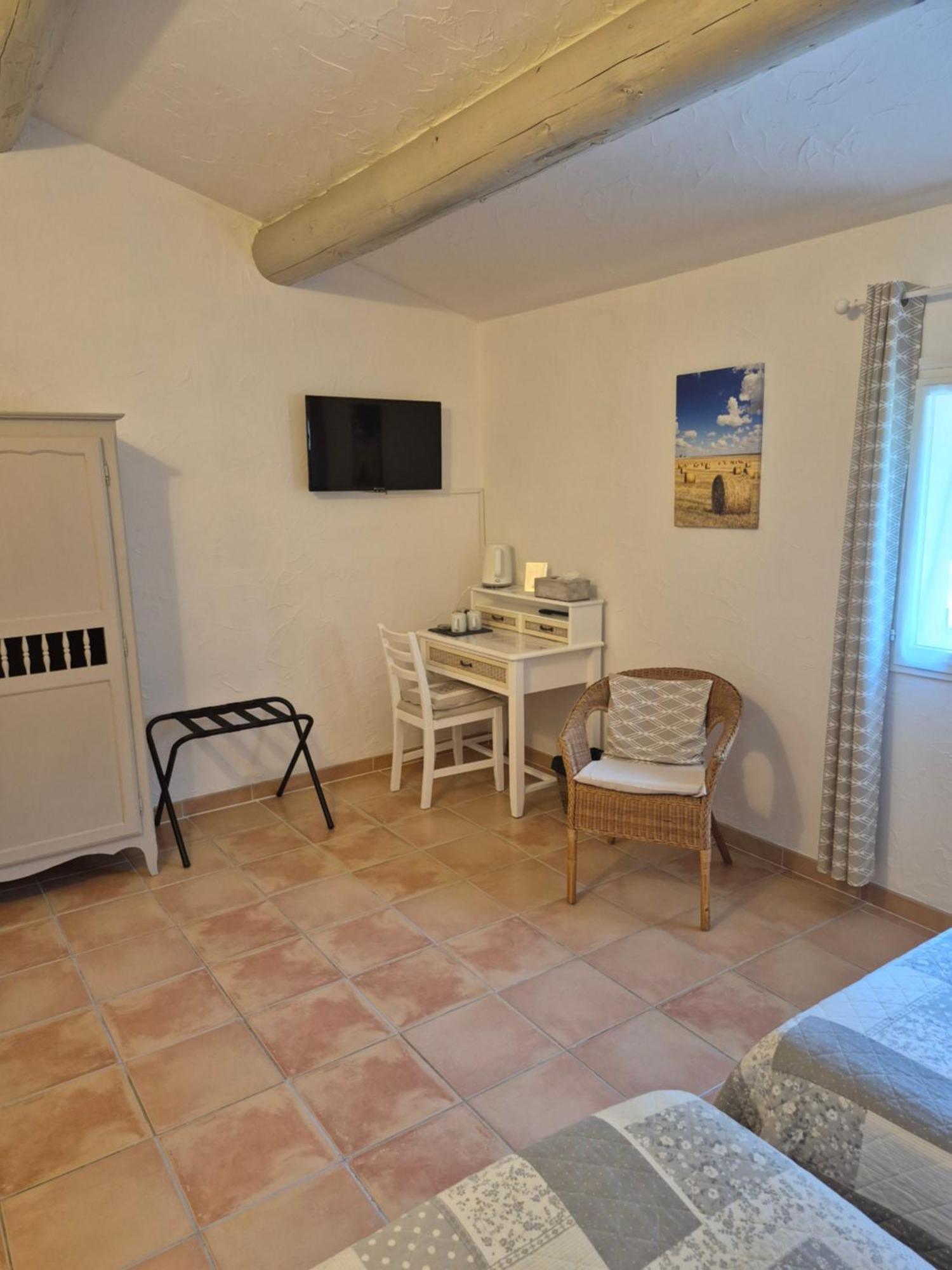 Bed & Breakfast Mas Clement - Et Table D'hotes